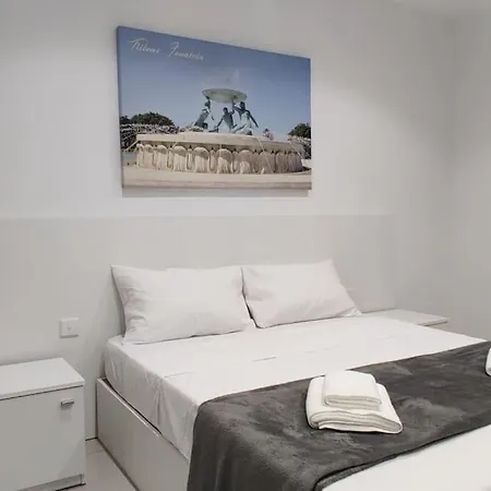 Apartman B : Fun Flat For Up To 5+ Inc Terrace *